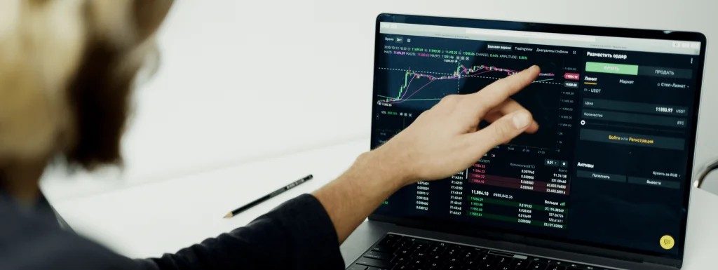 Analyzing financial risk and devising strategies