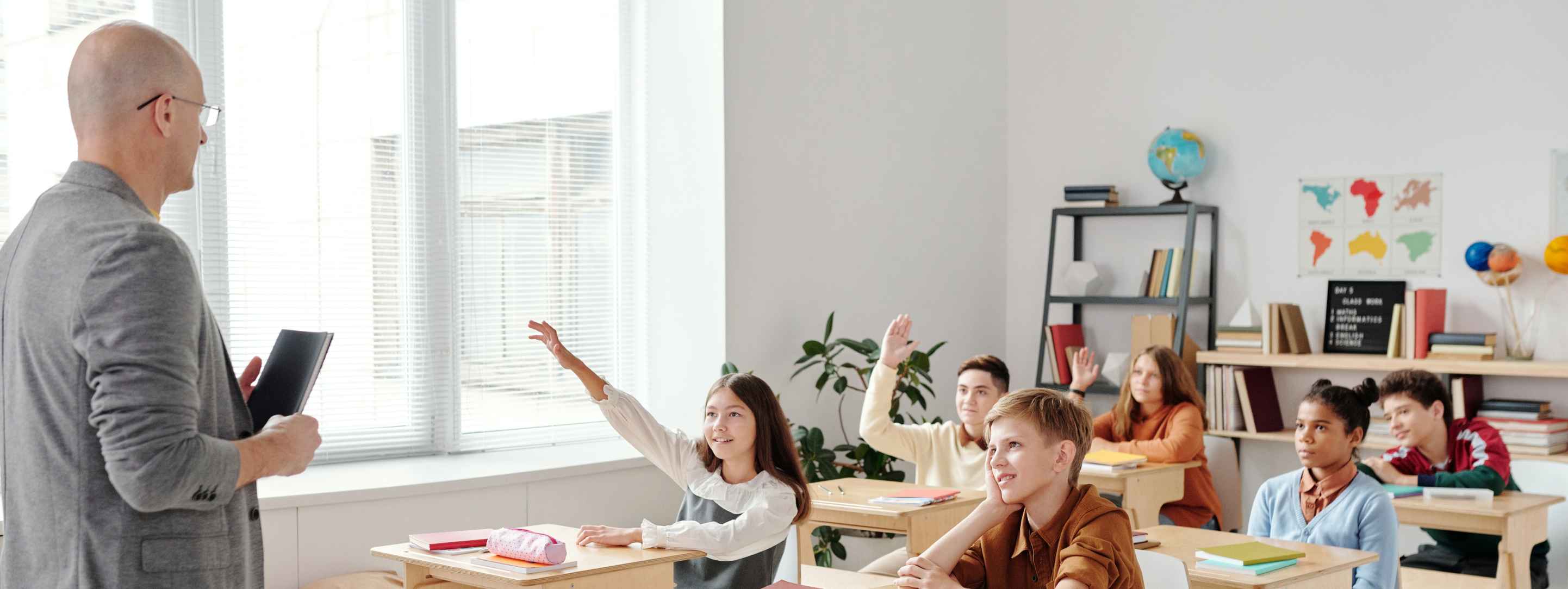 Efficient teacher hiring and quality learning